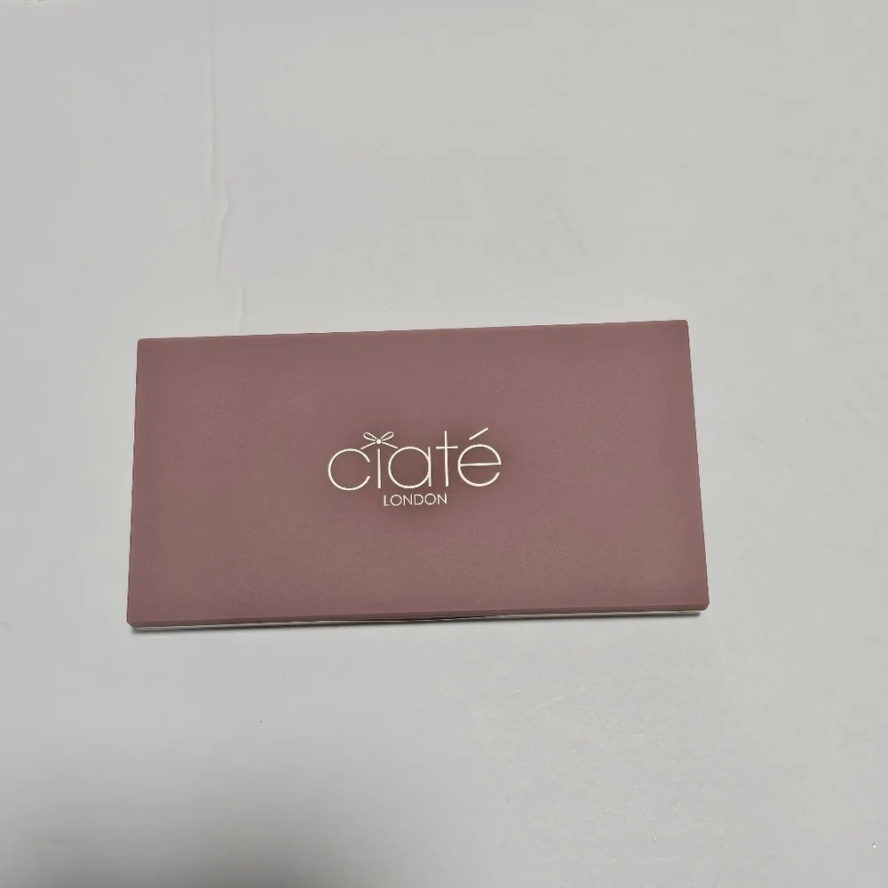 NEW Ciate London The Velvet Palette